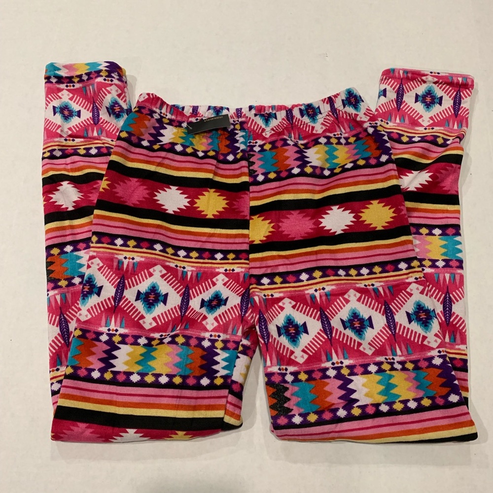 New Aztec Style Leggings NWT One Size Fits All
